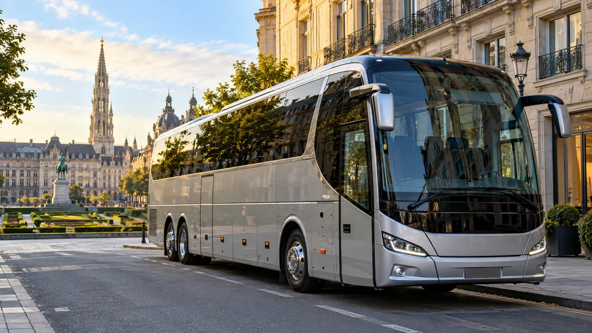 37–46 passengers Coach